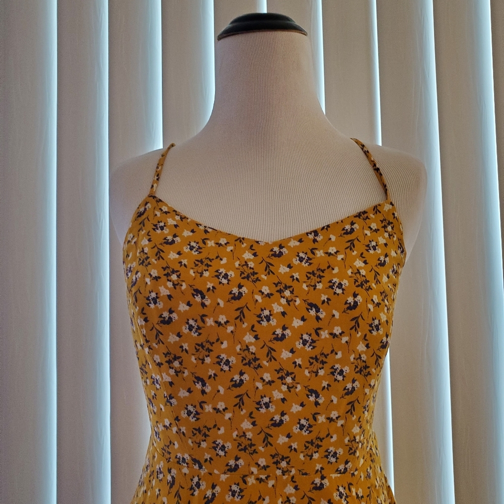 Yellow floral print midi dress - Picture 3 of 3